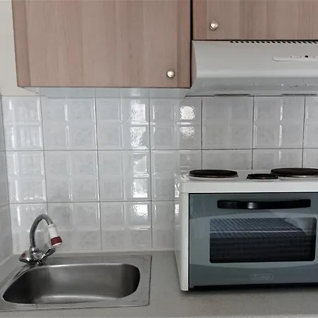 Marias With Balcony In Town Apartment Lefkada City